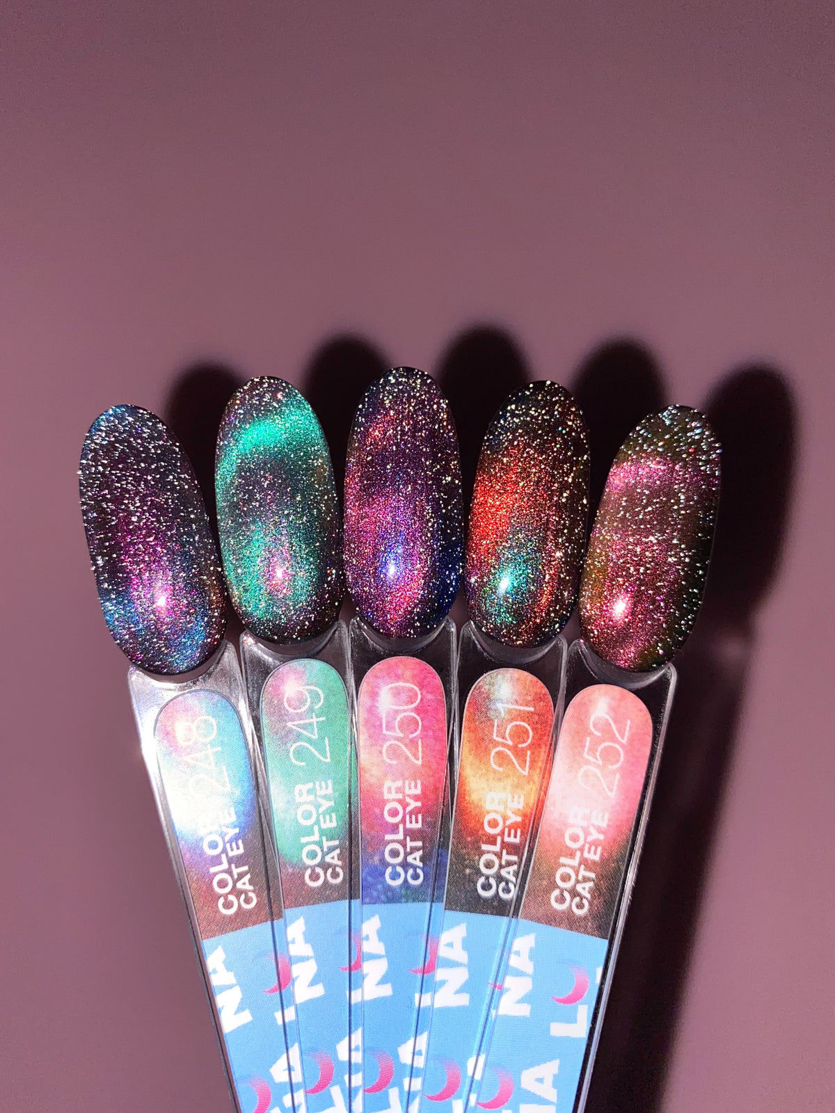 LUNAmoon Color Cat Eye Nº 252 8 ml — Esmalte semipermanente ojo de gato – LUNAmoon – vista 6