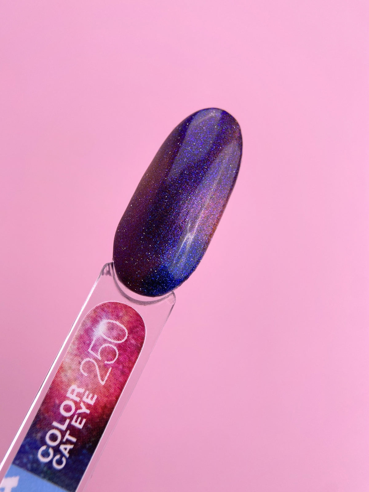 LUNAmoon Color Cat Eye Nº 250 8 ml — Esmalte semipermanente ojo de gato – LUNAmoon – vista 2